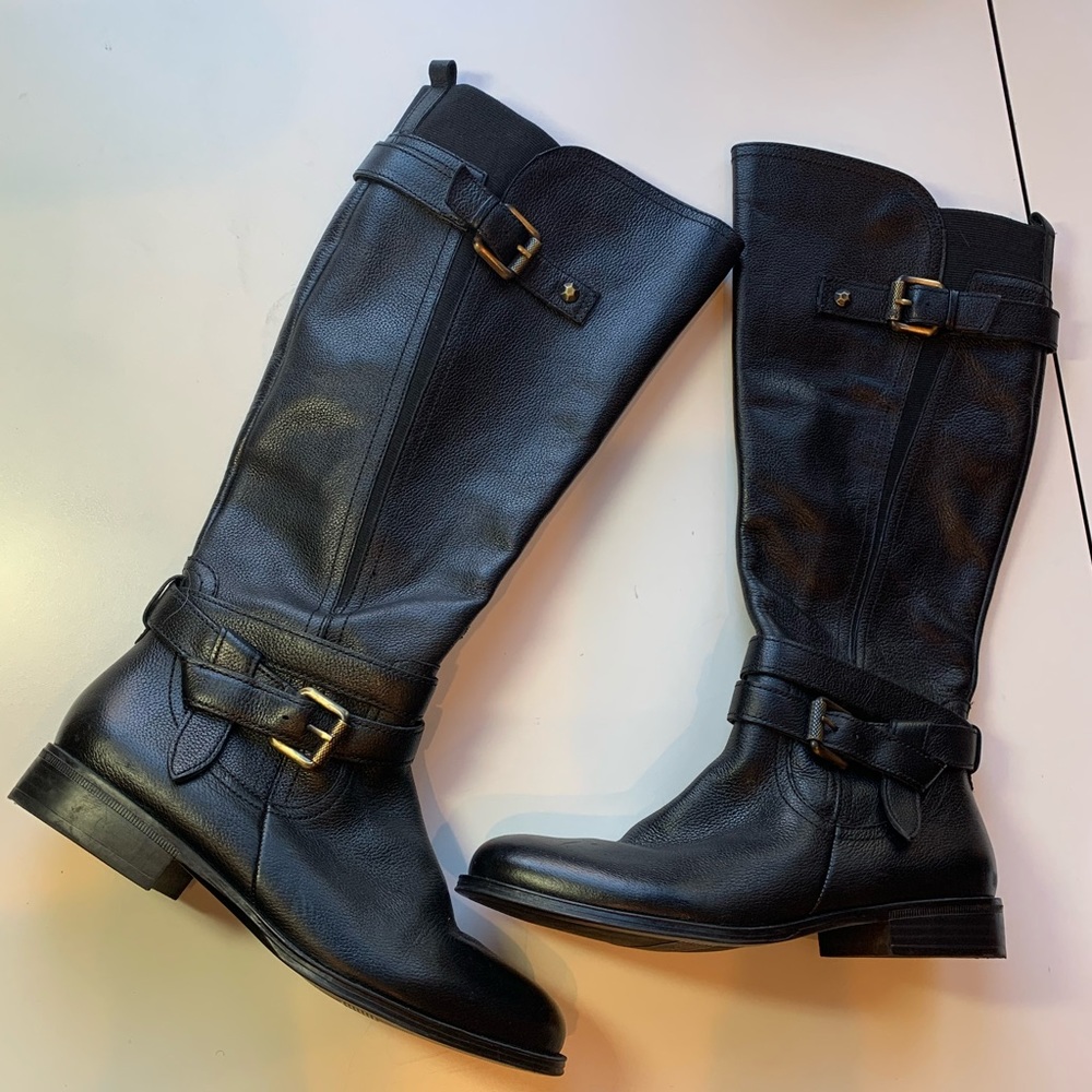 black leather boots with buckles and small heal